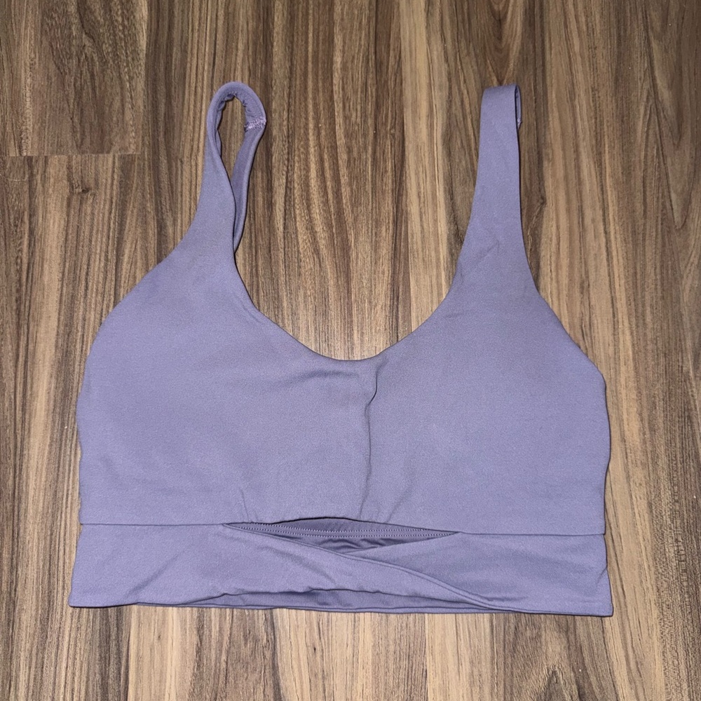 Lululemon Nulu Twist-Front Scoop-Neck Bra Light Support, B/C Cup size S
